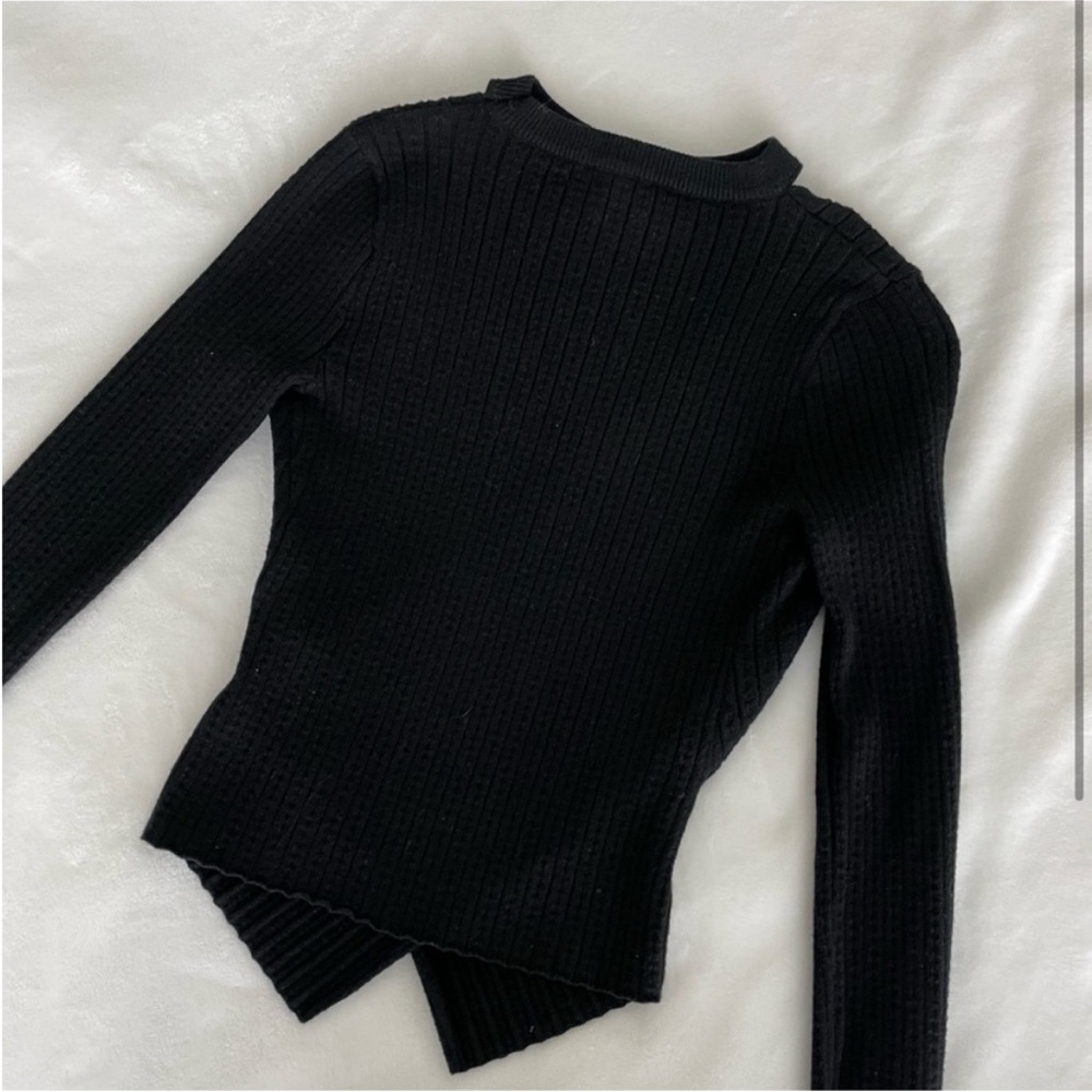 XS/S Bundle Ribbed Sweaters - Black & Cream - Picture 5 of 6